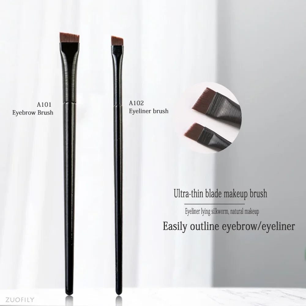 Eyebrow & Eyeliner Contour Brush